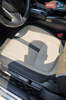 Хэтчбек Honda Civic 2016 в 