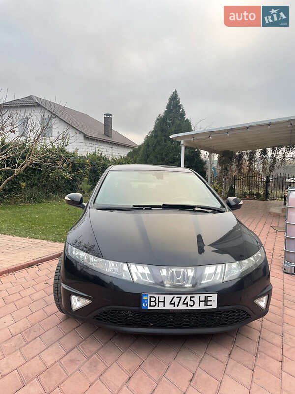 Хэтчбек Honda Civic 2006 в Одессе
