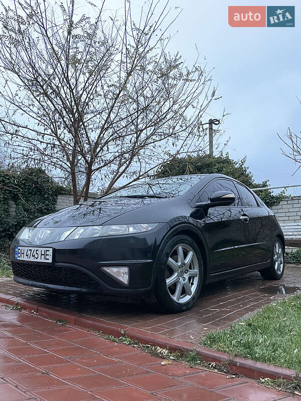 Хэтчбек Honda Civic 2006 в Одессе