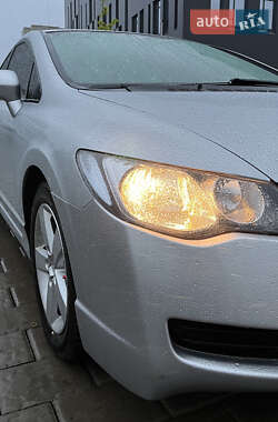 Седан Honda Civic 2006 в 