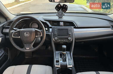 Седан Honda Civic 2018 в 
