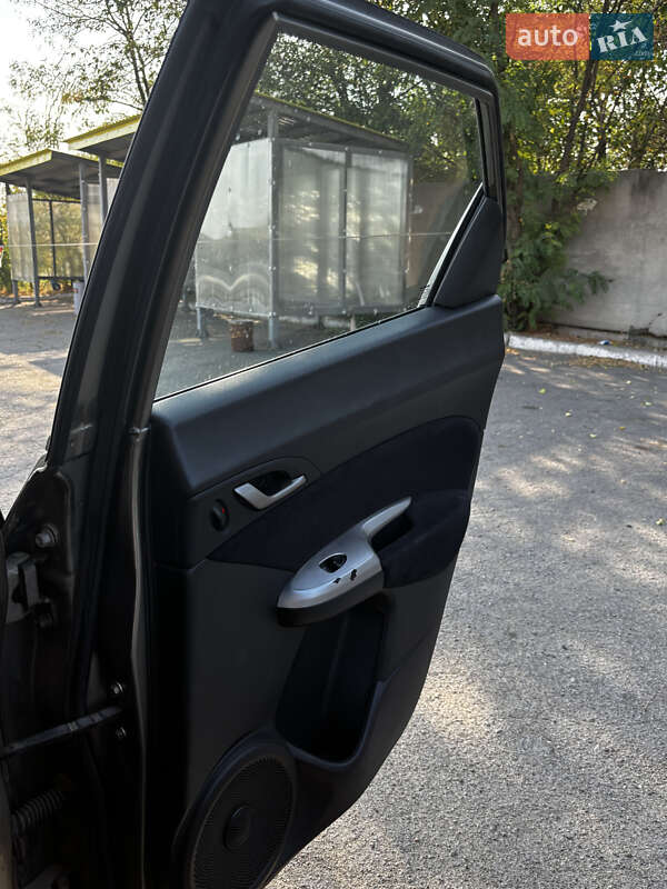 Хэтчбек Honda Civic 2006 в Днепре