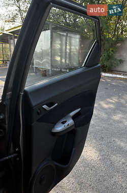 Хэтчбек Honda Civic 2006 в 