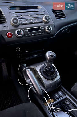 Седан Honda Civic 2011 в 