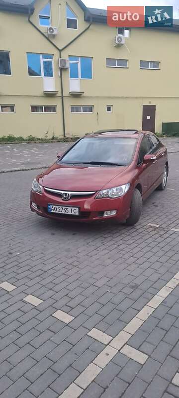 Седан Honda Civic 2006 в Хусті