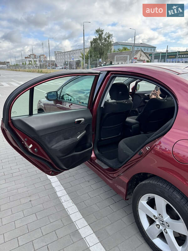 Седан Honda Civic 2008 в Виннице