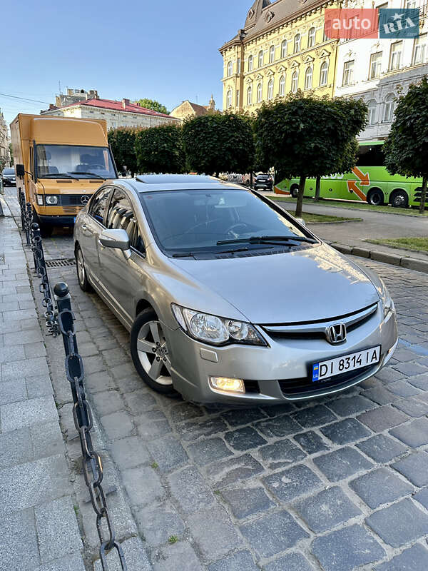 Седан Honda Civic 2006 в Львові