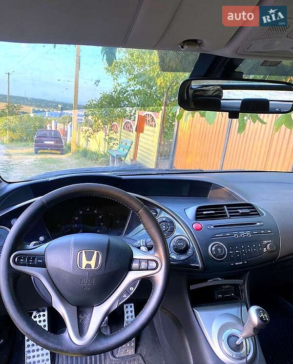 Хэтчбек Honda Civic 2008 в Вознесенске