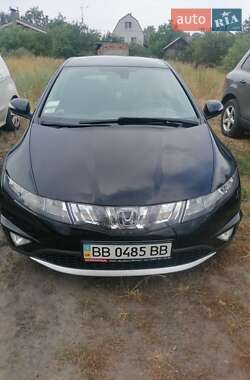 Хэтчбек Honda Civic 2007 в 