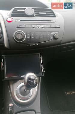 Хэтчбек Honda Civic 2007 в 