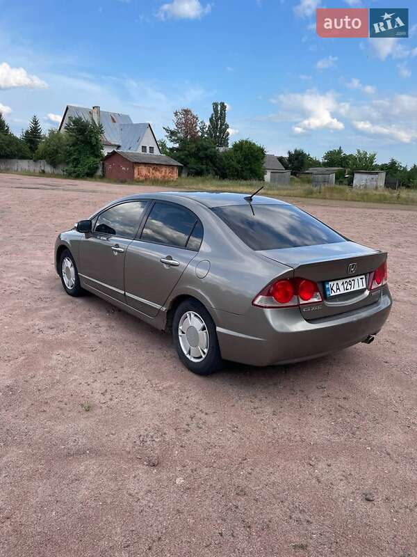 Седан Honda Civic 2007 в На Новой Боровой