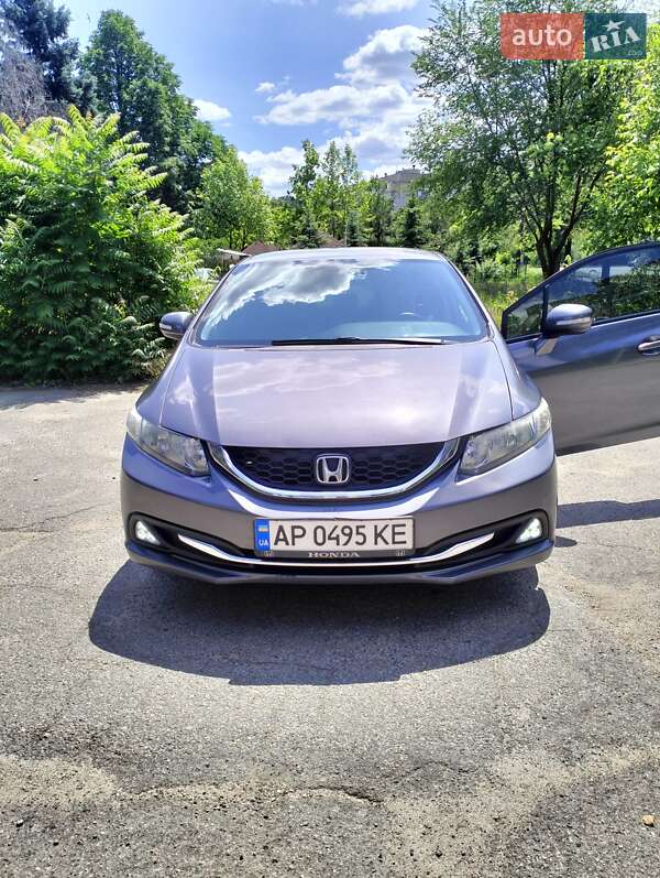Седан Honda Civic 2013 в Днепре