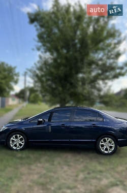Седан Honda Civic 2007 в Чугуєві
