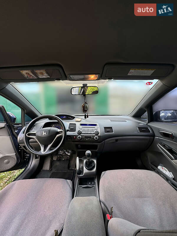 Седан Honda Civic 2007 в Чугуєві