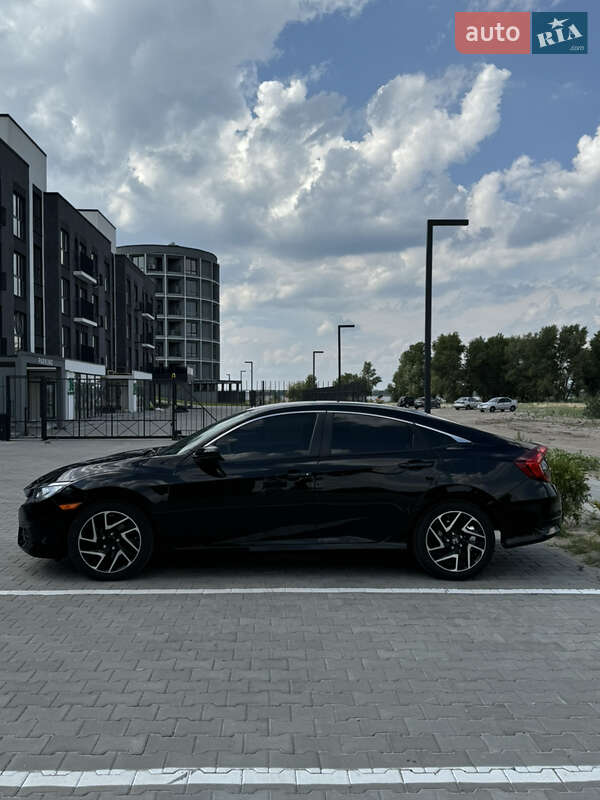 Седан Honda Civic 2016 в Черкассах