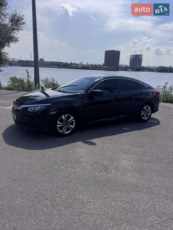 Седан Honda Civic 2018 в Києві
