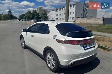 Хэтчбек Honda Civic 2011 в 