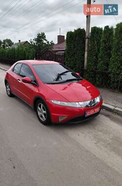 Хэтчбек Honda Civic 2007 в Заре