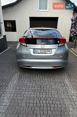 Хэтчбек Honda Civic 2013 в 