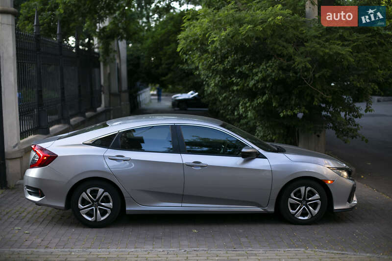 Седан Honda Civic 2018 в Одессе