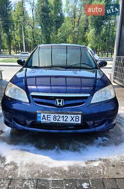 Седан Honda Civic 2004 в Днепре