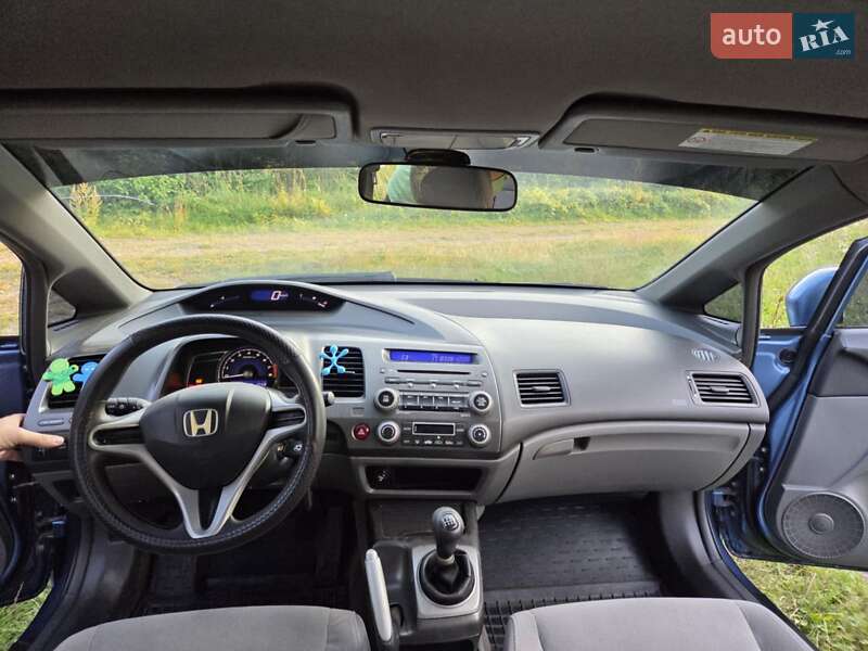 Седан Honda Civic 2007 в Львові