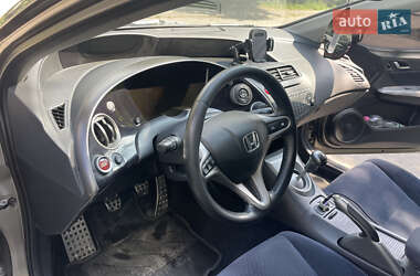 Хэтчбек Honda Civic 2007 в 