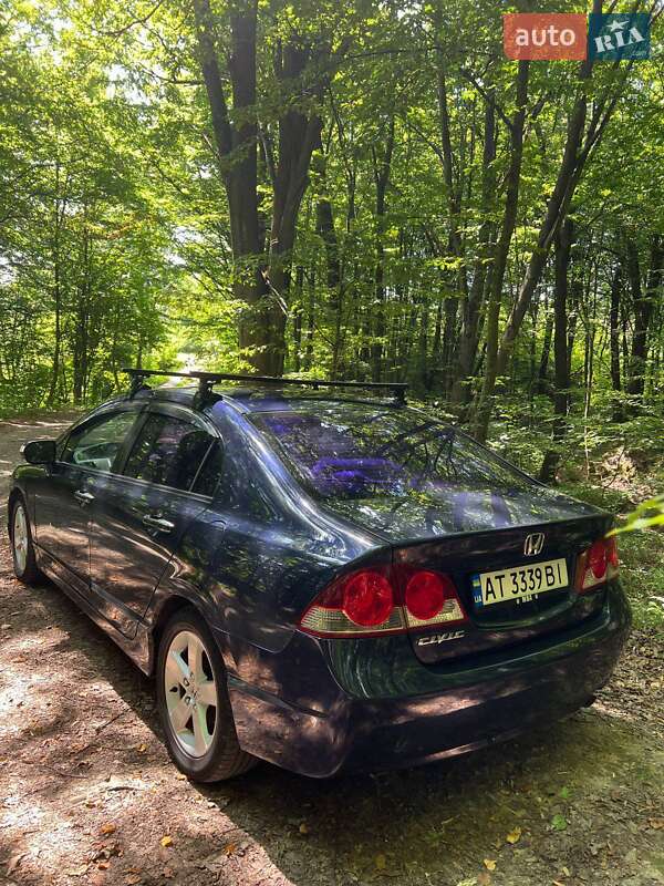 Седан Honda Civic 2008 в Ивано-Франковске