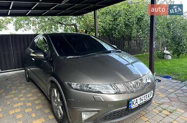 Хэтчбек Honda Civic 2008 в Монастырище