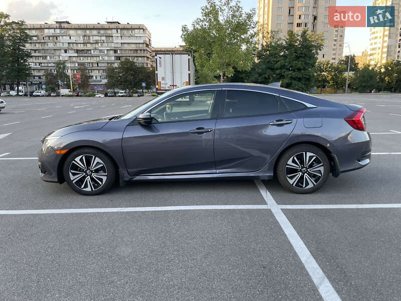 Седан Honda Civic 2018 в Киеве