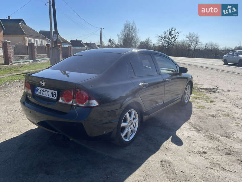 Седан Honda Civic 2006 в Чутовому фото 5 Седан Honda Civic 2006 в Чутовому
