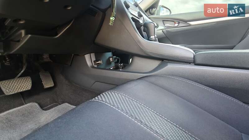 Седан Honda Civic 2018 в Житомирі