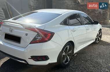 Седан Honda Civic 2019 в 
