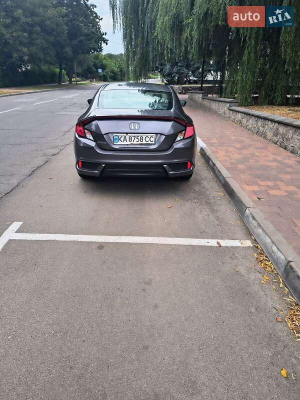 Купе Honda Civic 2018 в Обухові