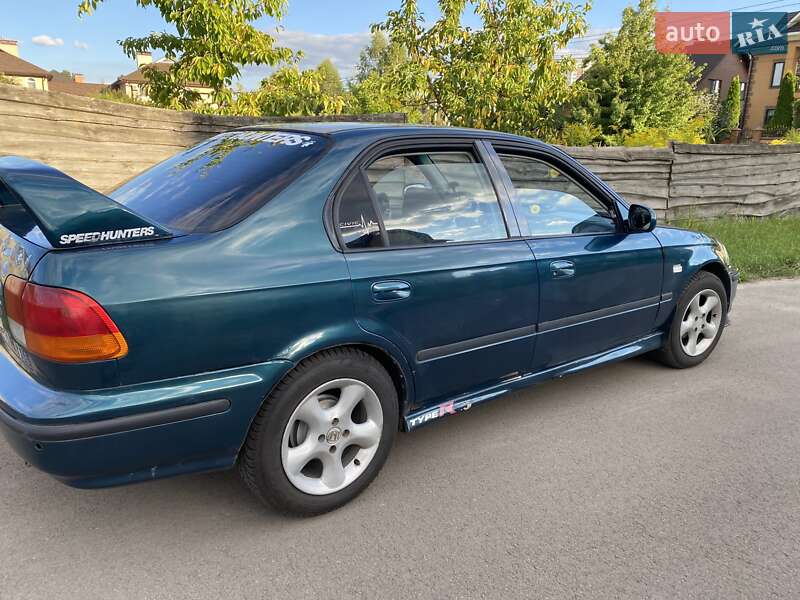 Седан Honda Civic 1996 в Киеве