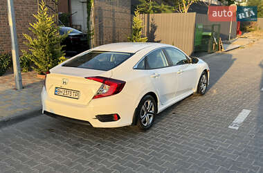 Седан Honda Civic 2015 в 