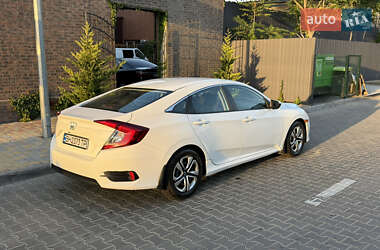 Седан Honda Civic 2015 в 