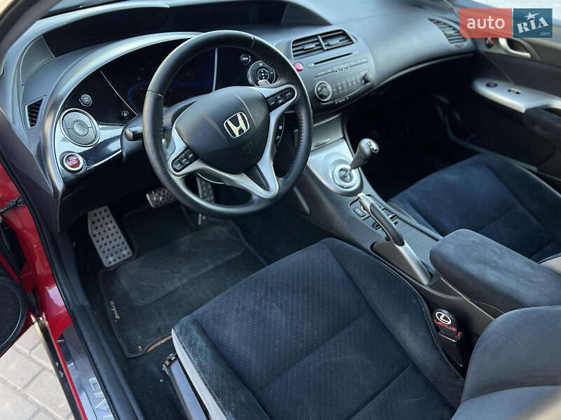 Хэтчбек Honda Civic 2007 в Крюковщине