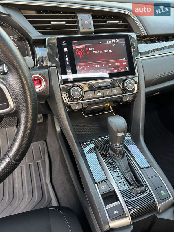 Хетчбек Honda Civic 2017 в Луцьку