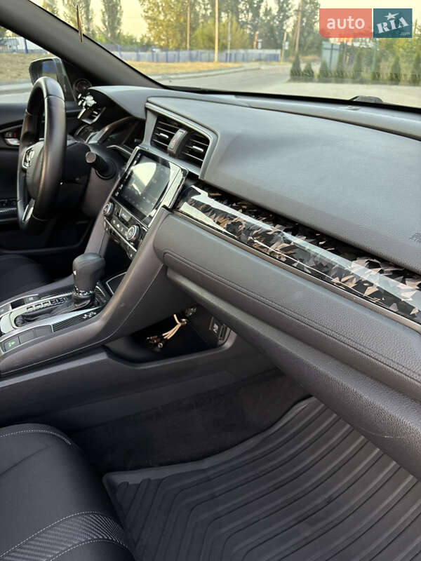 Хетчбек Honda Civic 2017 в Луцьку