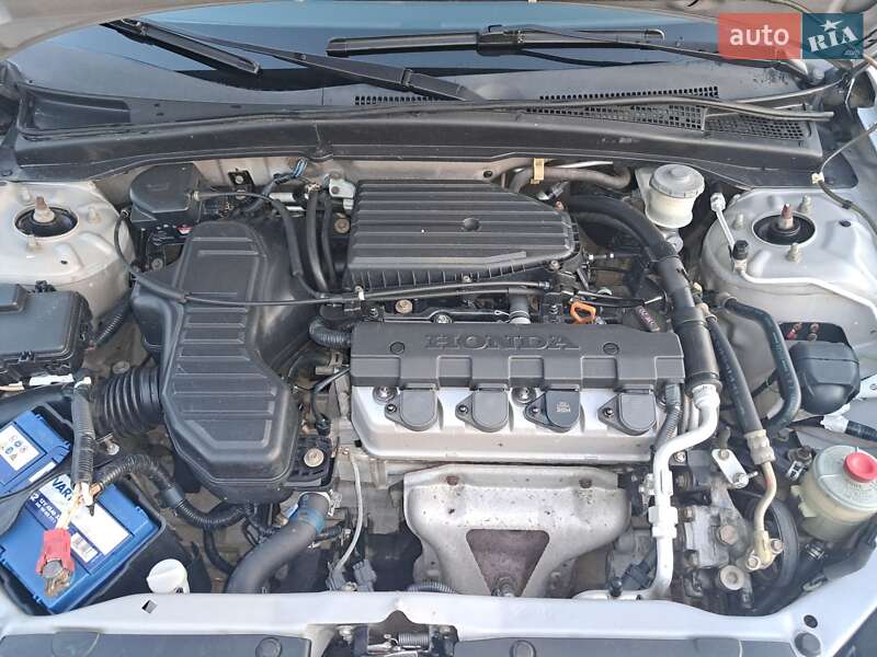 Седан Honda Civic 2003 в Ирпене