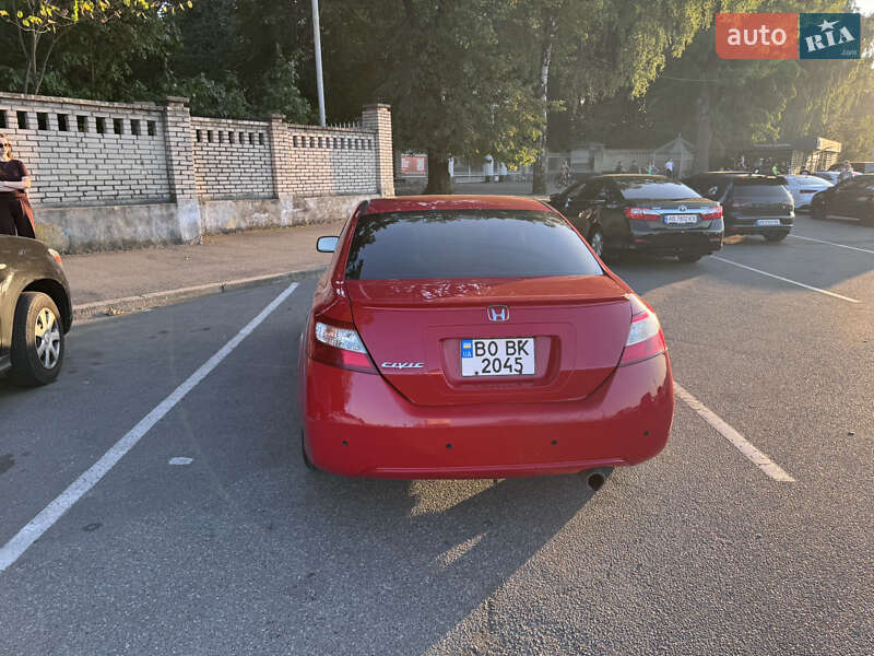 Купе Honda Civic 2006 в Виннице