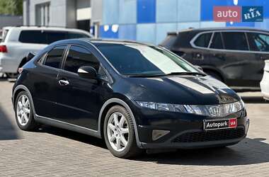 Хэтчбек Honda Civic 2008 в 