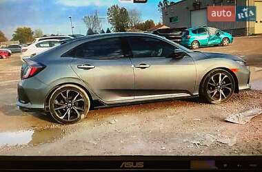 Хэтчбек Honda Civic 2018 в 