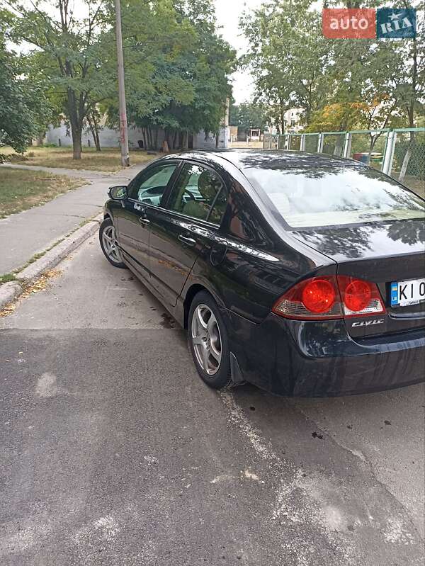 Седан Honda Civic 2008 в Киеве
