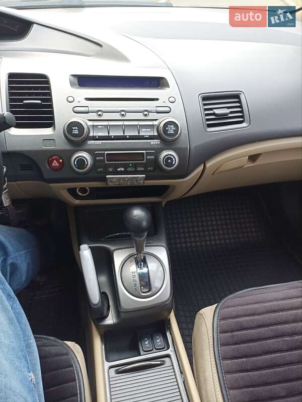 Седан Honda Civic 2008 в Киеве