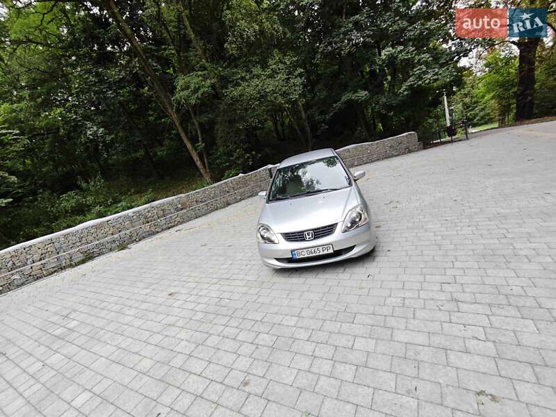 Хэтчбек Honda Civic 2004 в Львове