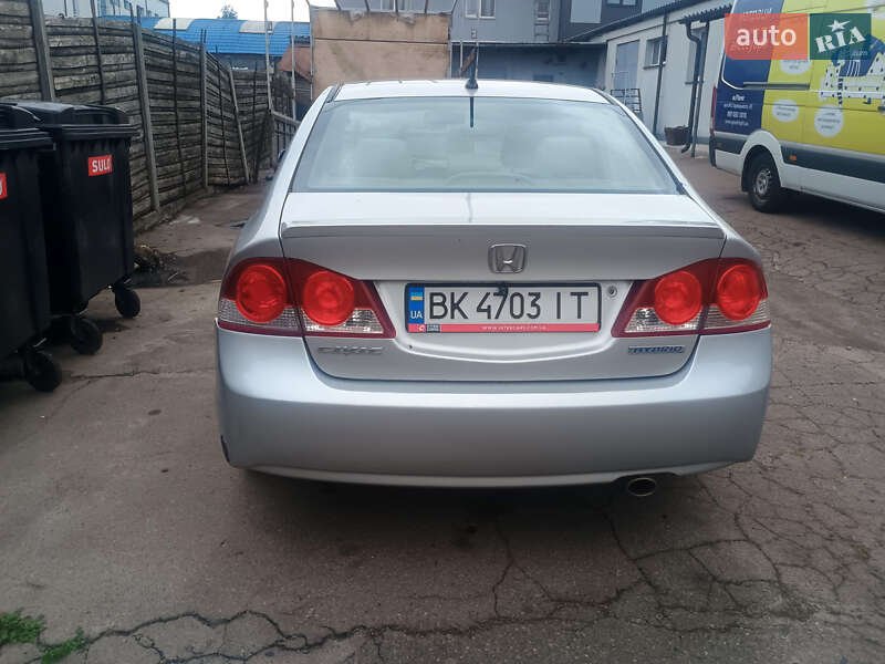 Седан Honda Civic 2006 в Ровно