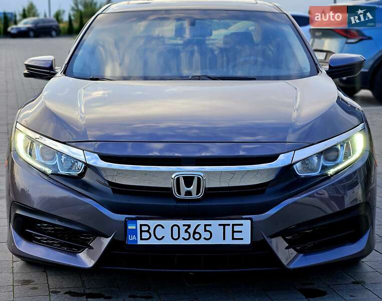 Седан Honda Civic 2017 в Львове