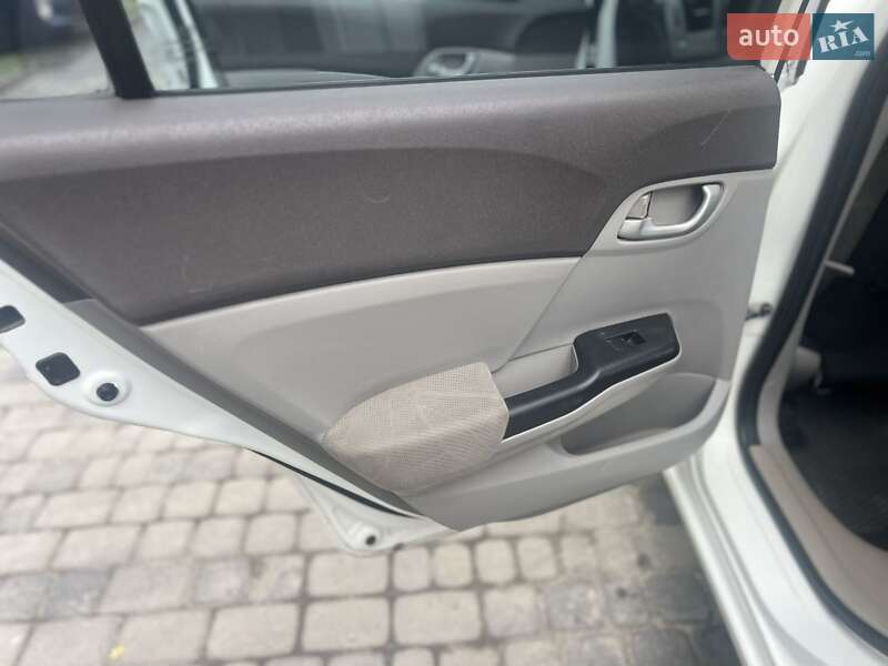 Седан Honda Civic 2012 в Тернополе
